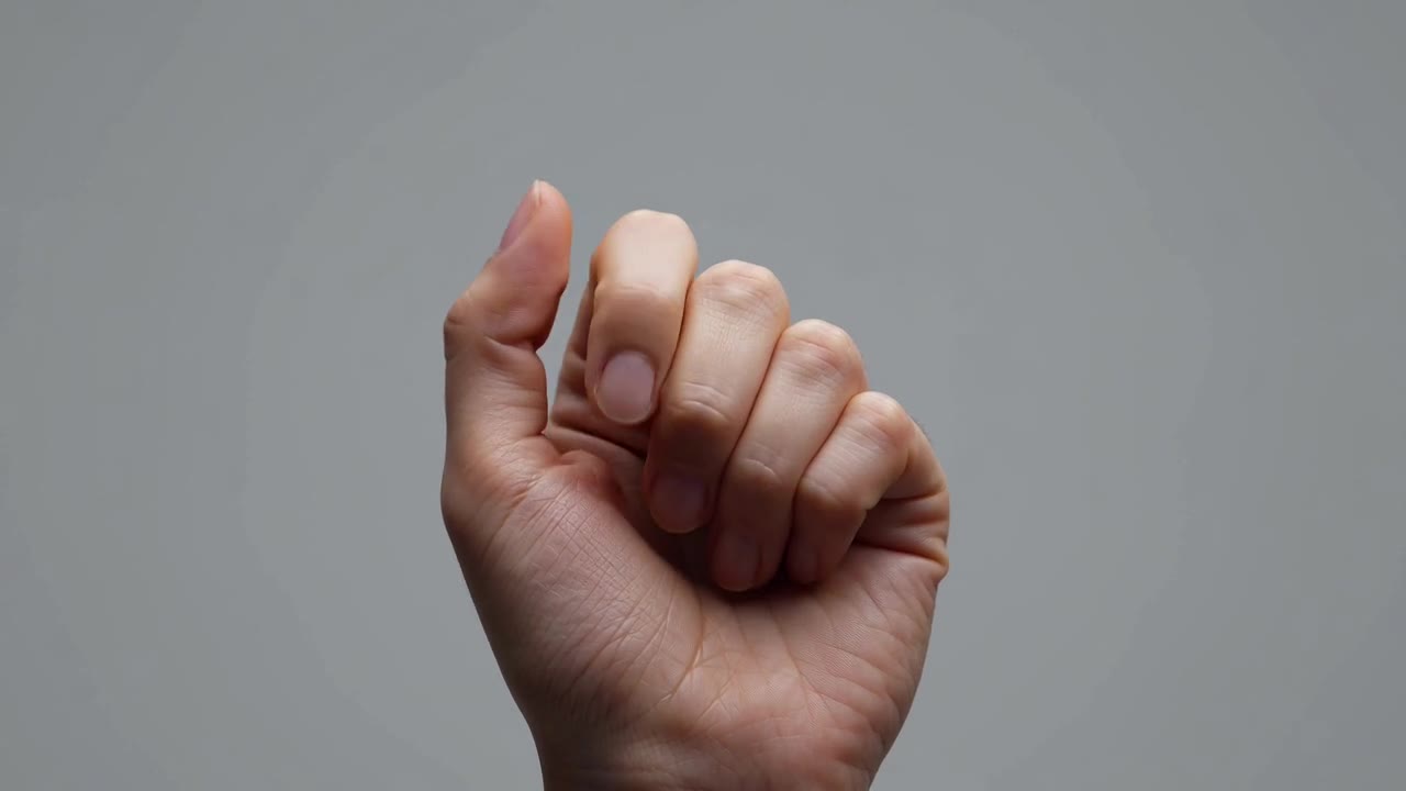 Grok Video: Counting fingers