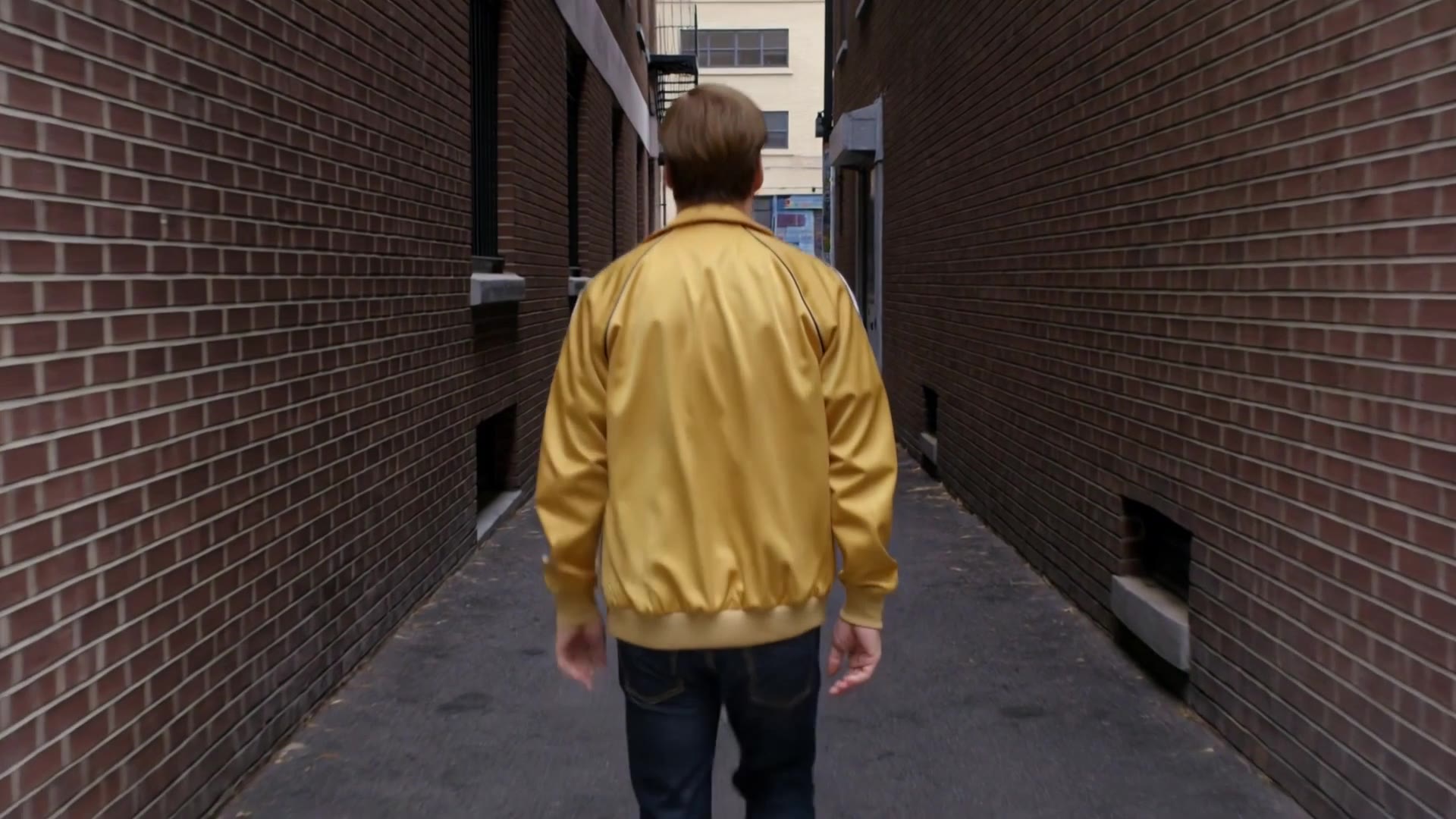 Kling 3.0: Alley, two angles