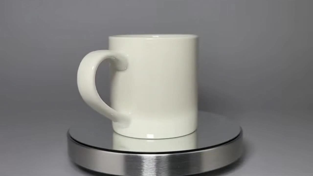 OpenAI Sora 2: Rotating mug